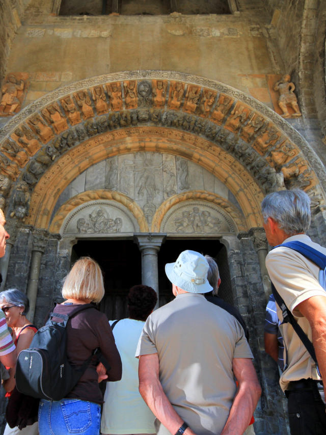Visita del pórtico de la Catedral de Oloron Santa-María
