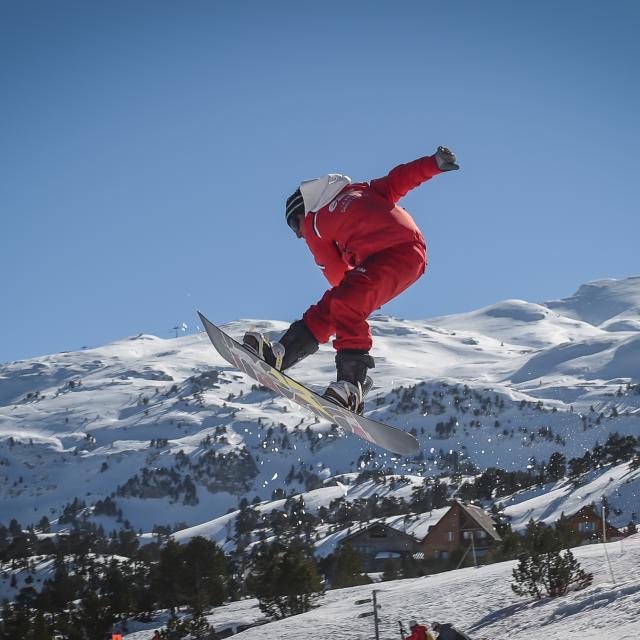 Snowboarder à la Pierre Saint-Martin