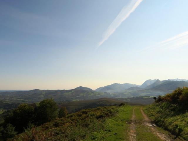 Sur le chemin des Pantières au départ de Lanne en Barétous