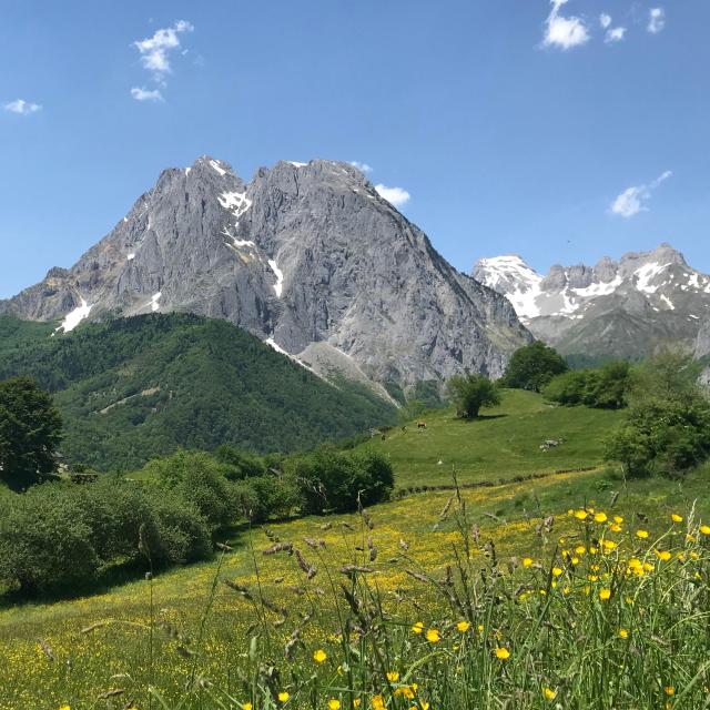 Pico Le Billare en el circo de Lescun