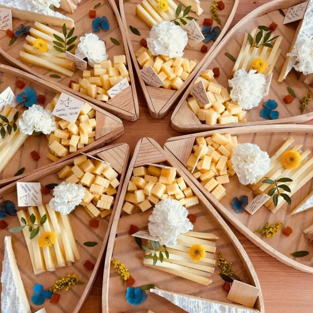 Découvrez des centaines de fromages du Béarn et d'ailleurs dans la crémerie de JB située à Oloron Sainte-Marie